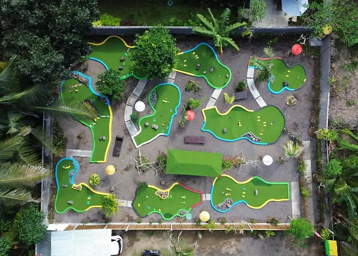 Kura Kura & Mini Golf Villa *